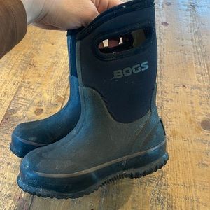 Bogs insulated boots.  Toddler size 8.